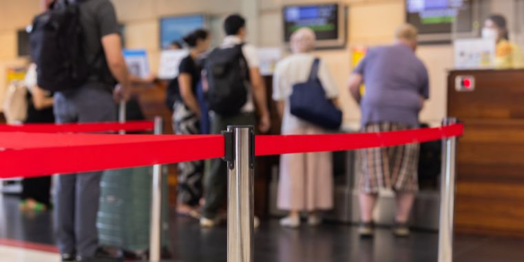 queue barriers