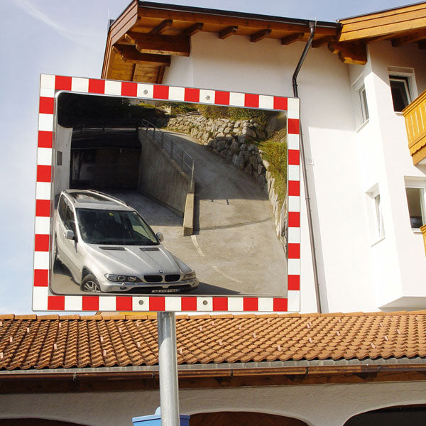 Convex mirror on dangerous bend