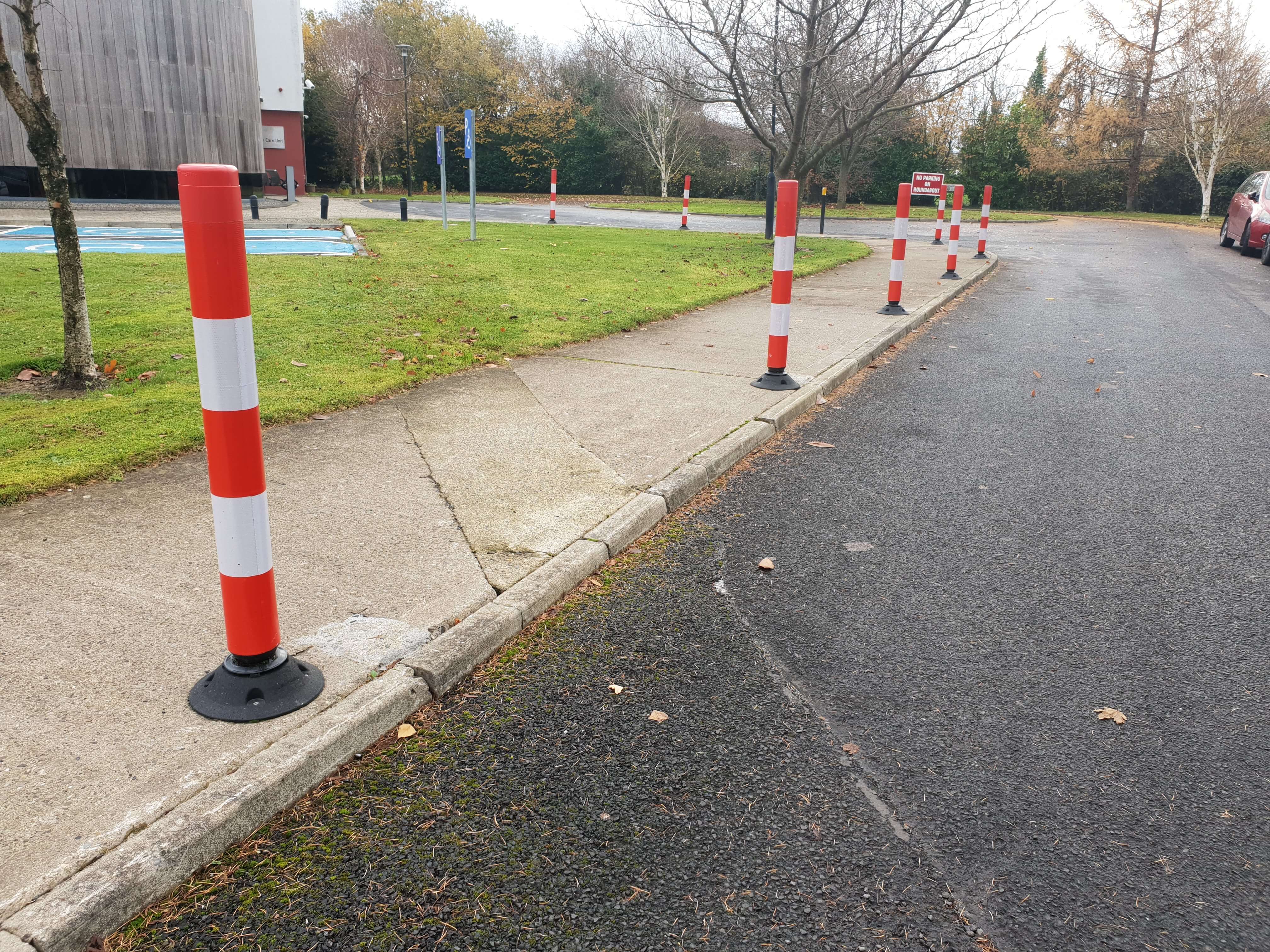 FlexPin Reflective Flexible Post (Red/White) - 1000mm