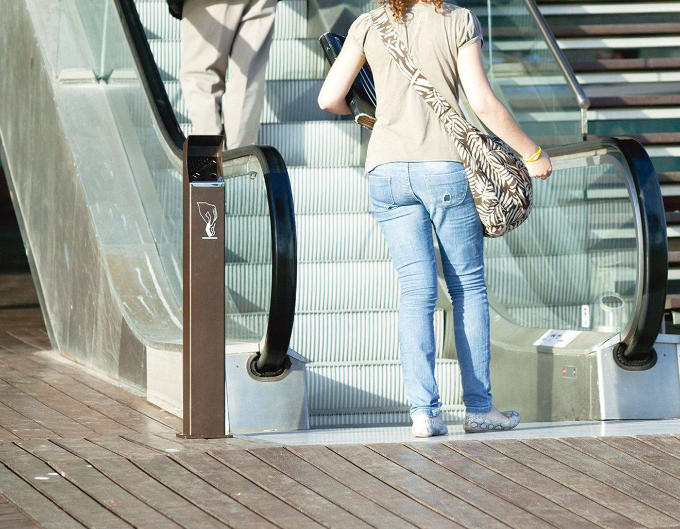 Benito Clash Bolt-Down Ashtray