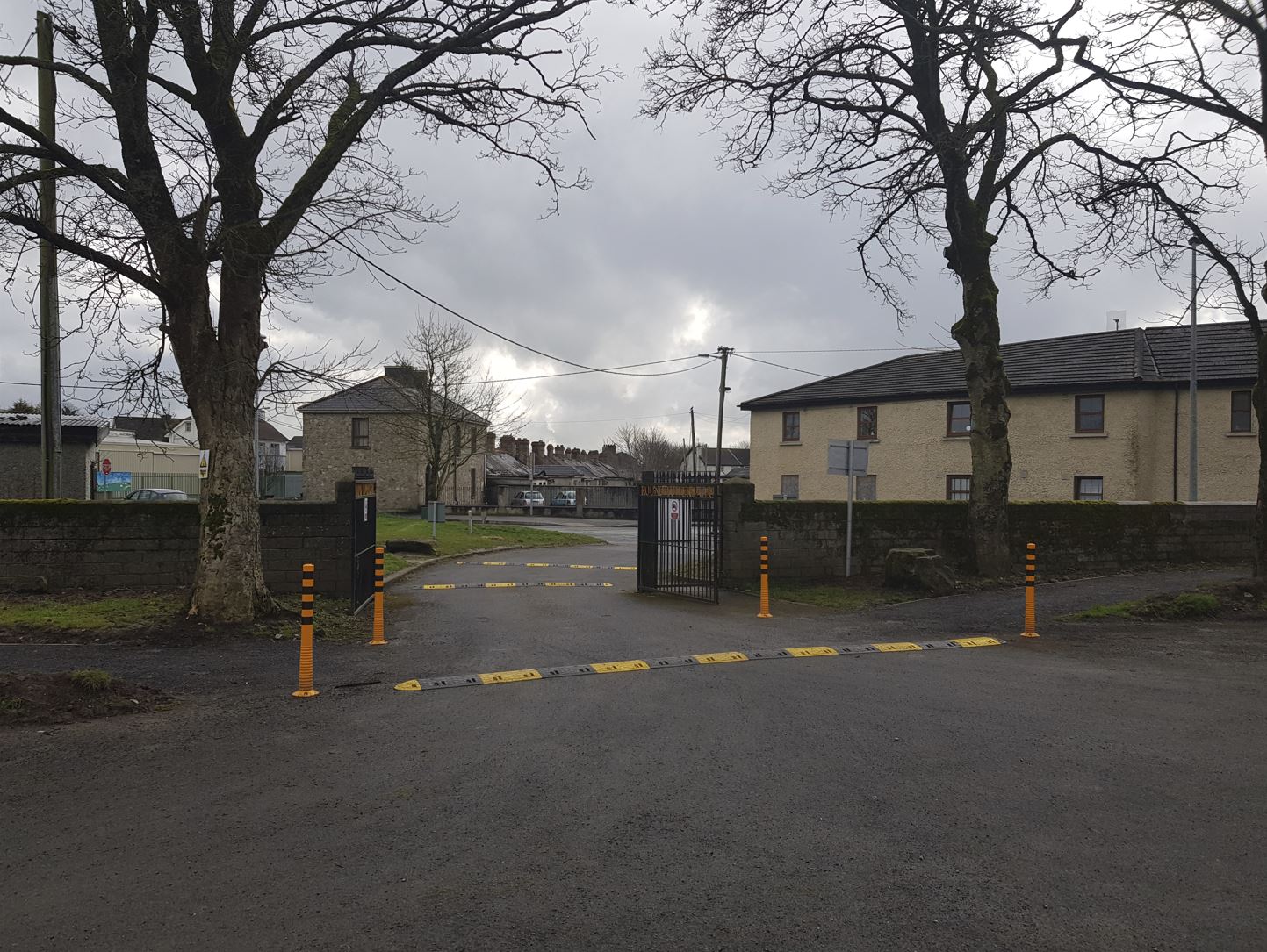 FlexBrite™ Flexible Bollard 1000mm (Yellow/Black)