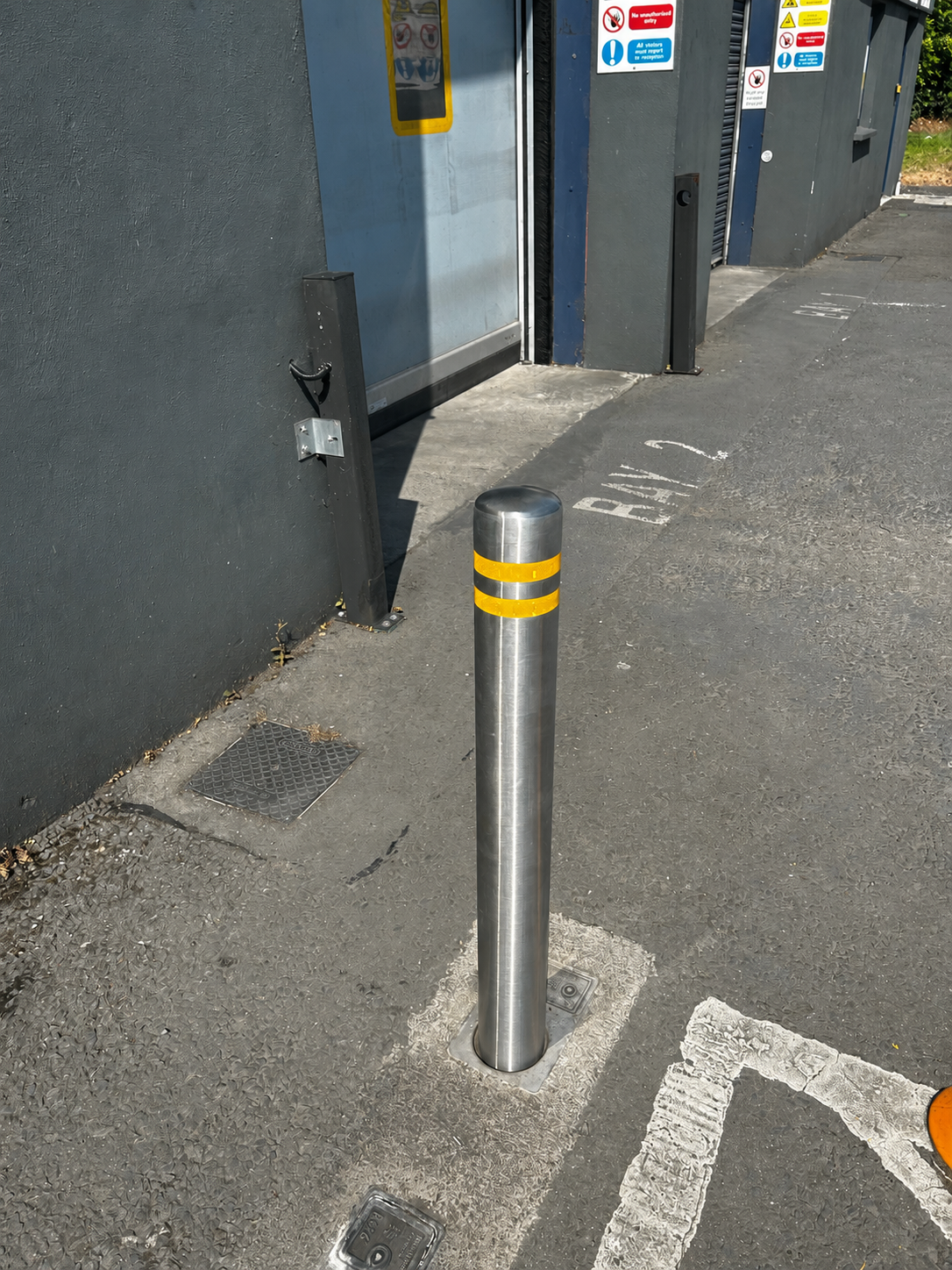 Economy Mercury Sub Surface Mount Stainless Steel Bollard