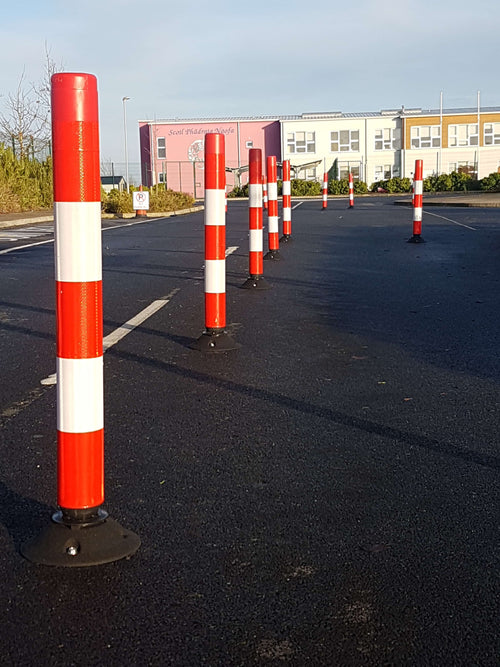 what is a reflective bollard