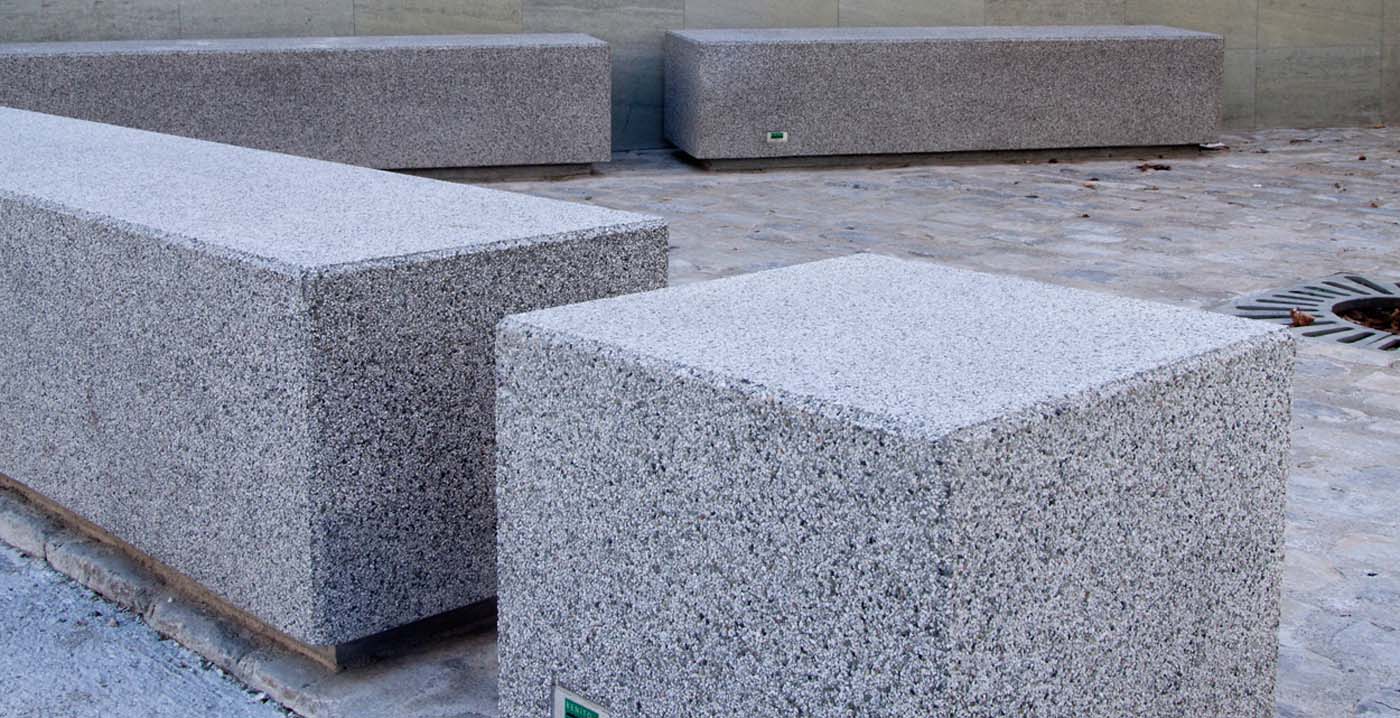 Benito Kube Concrete Bench