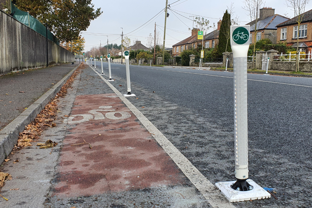 impact recovery bollards