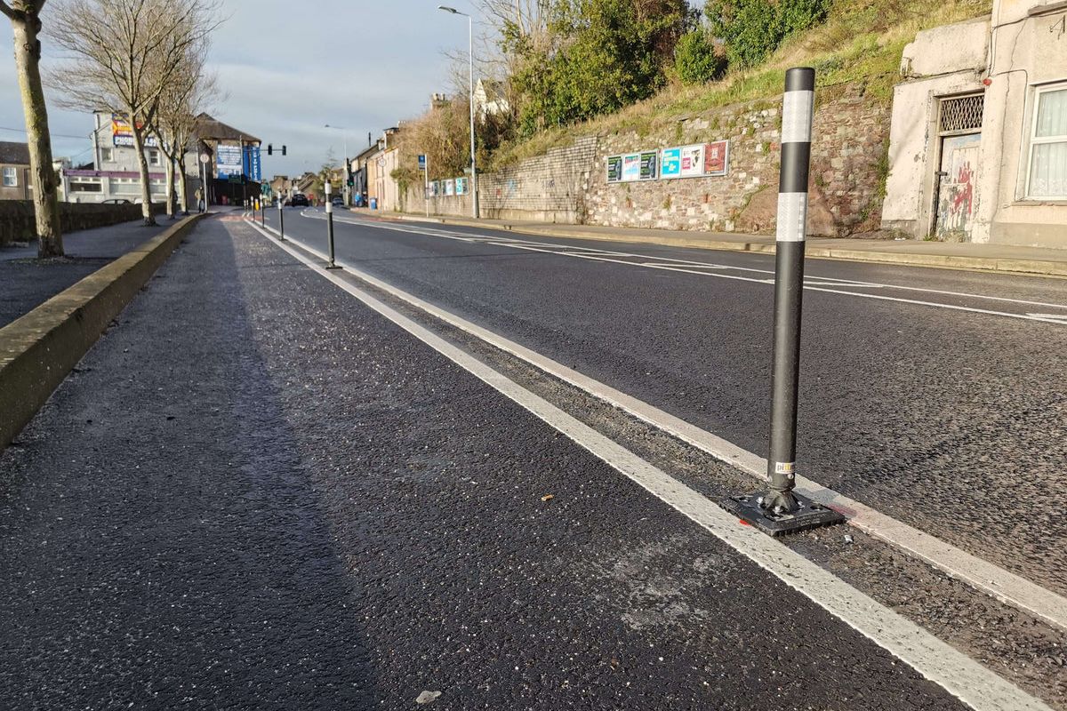 road bollards