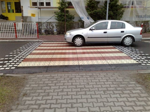 XPT - Modular Rubber Pedestrian Crossing Speed Table